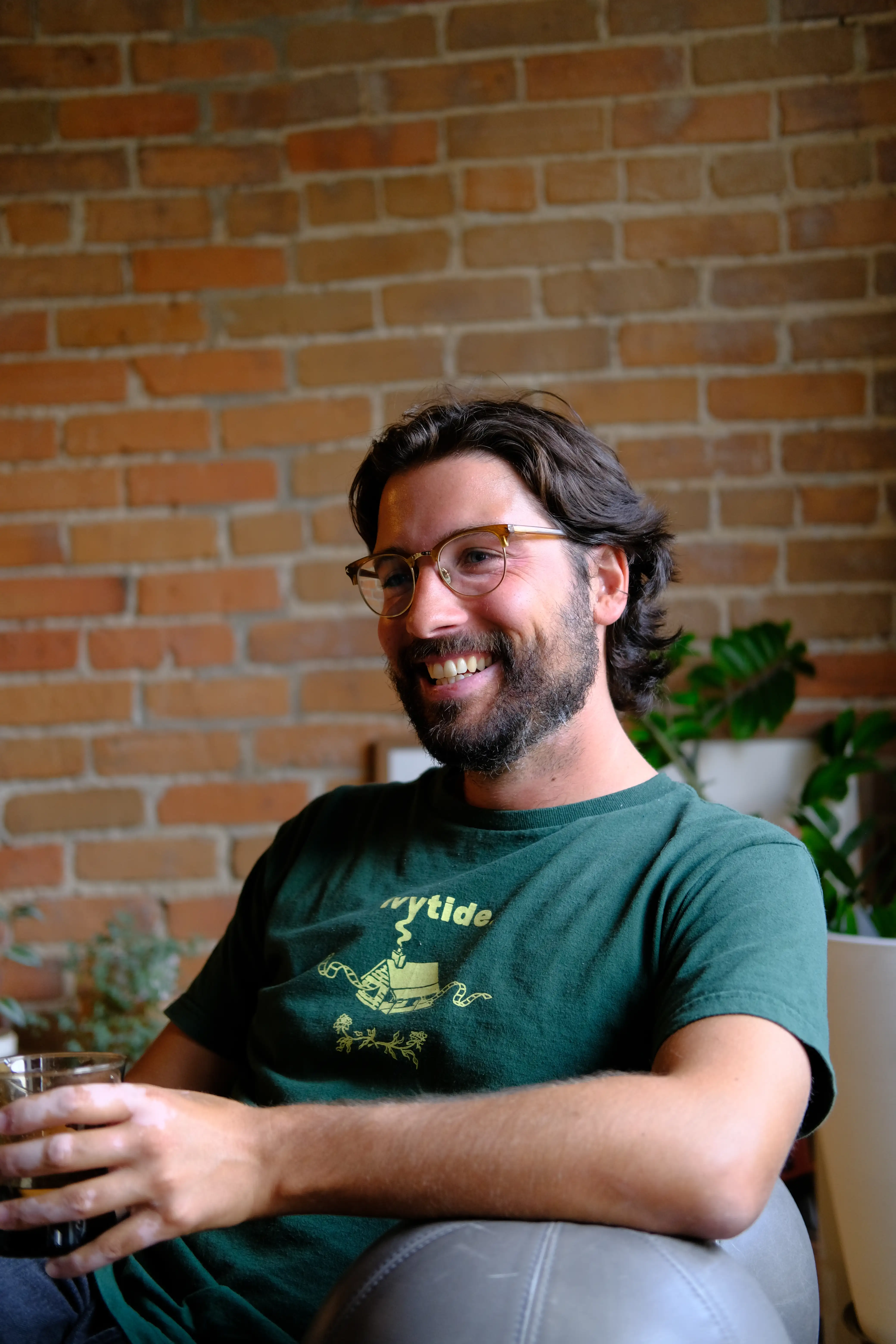 Photo Portrait--00013--37836233-6c0c-410d-8c03-021d0e99a257